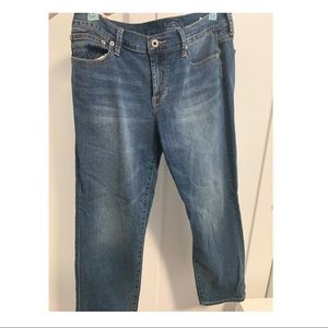 LUCKY BRAND CROP JEANS